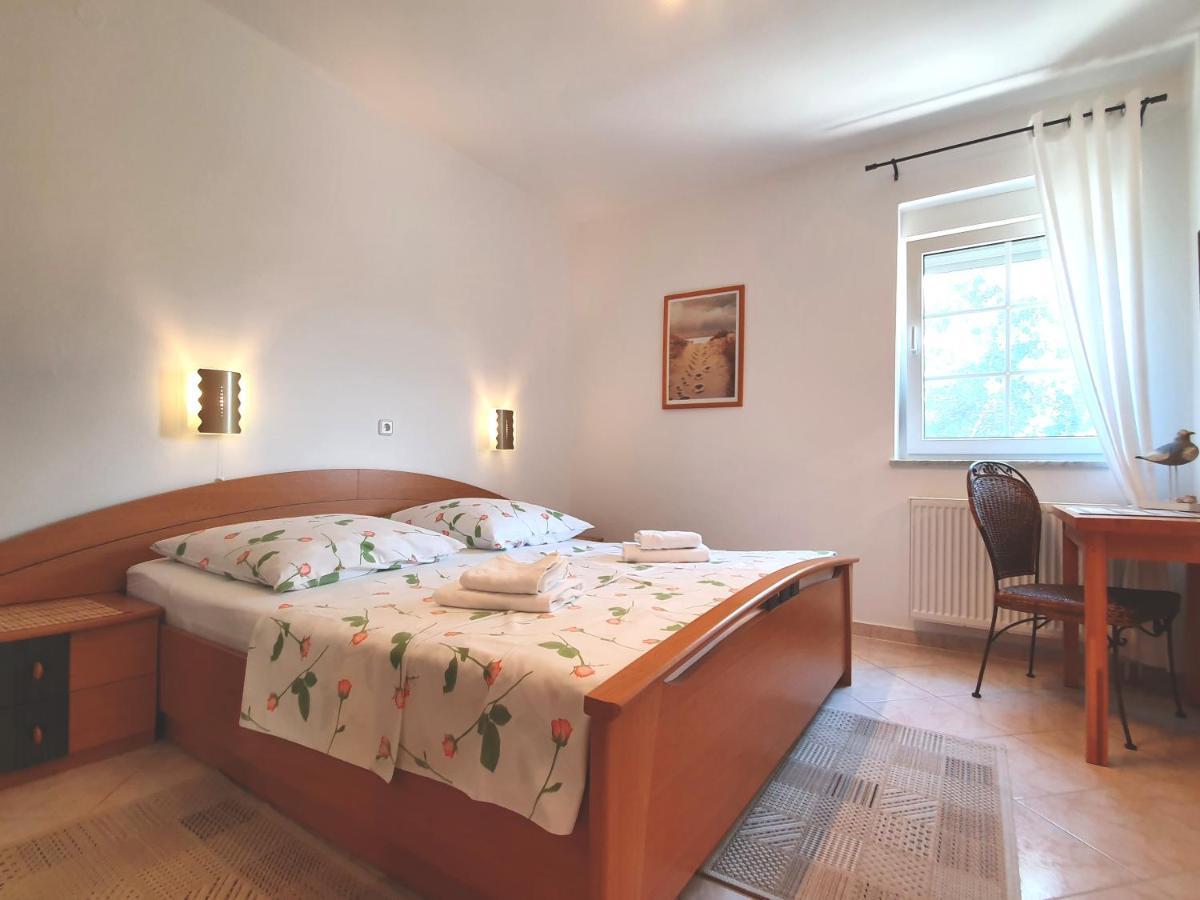 Villa Lucija Rab Town Eksteriør bilde